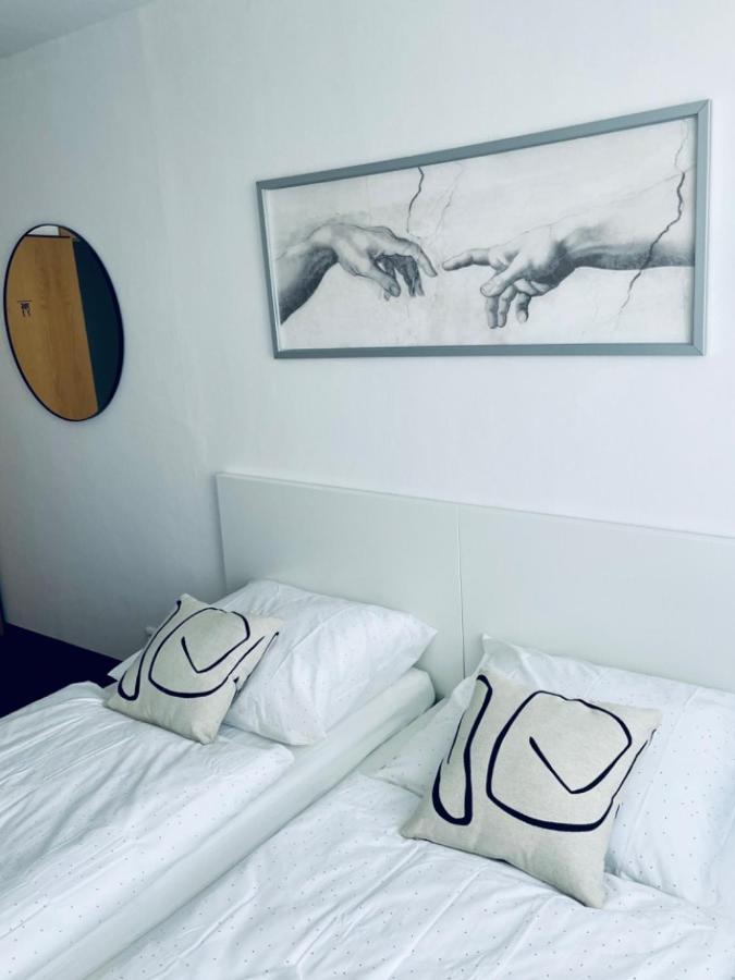 Apartmany Bryksova Prague Ngoại thất bức ảnh