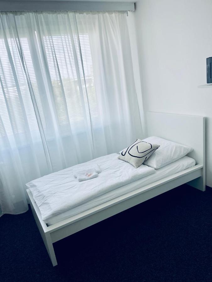 Apartmany Bryksova Prague Ngoại thất bức ảnh