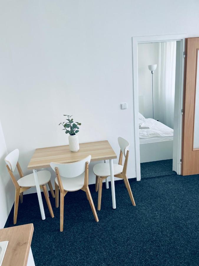 Apartmany Bryksova Prague Ngoại thất bức ảnh
