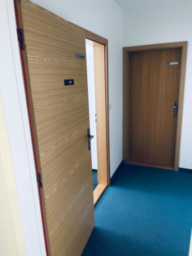 Apartmany Bryksova Prague Ngoại thất bức ảnh
