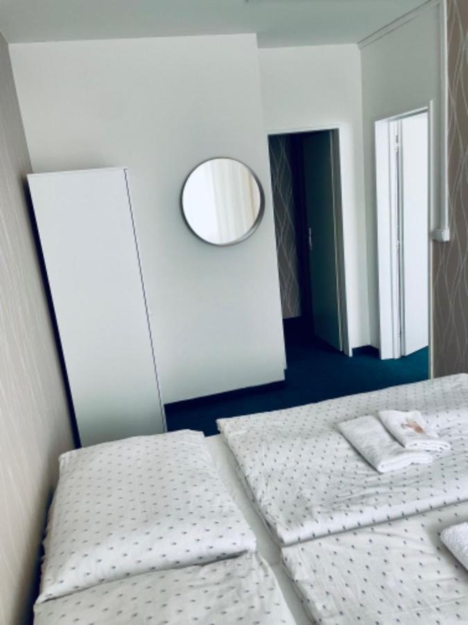 Apartmany Bryksova Prague Ngoại thất bức ảnh